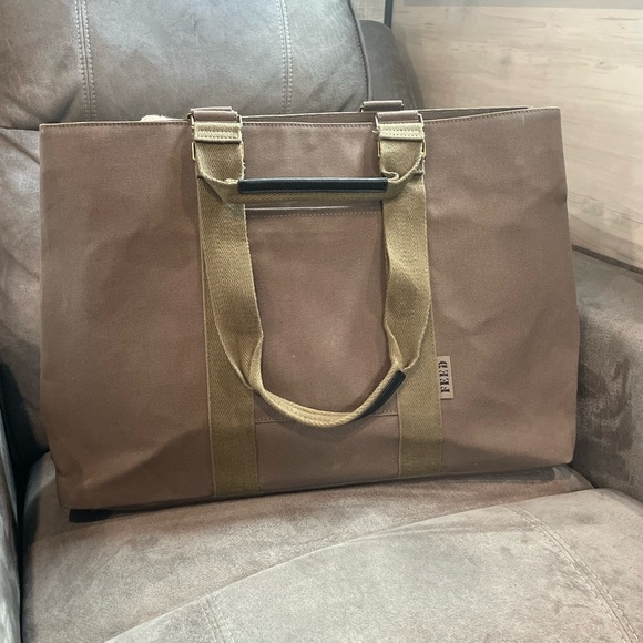Feed Handbags - FEED Oversized Work Bag Largest Work Collection bag with 7 compartments.